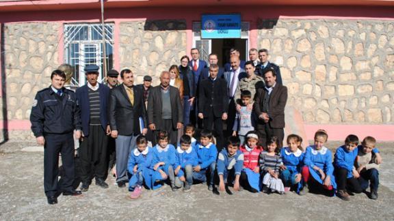 Kaymakam Zadeleroğlu Yukarı Karakuyu İlkokulunu Ziyaret Etti
