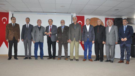 EĞİTİMCİ YAZAR HALİT ERTUĞRUL´DAN LİSE ÖĞRENCİLERİMİZE KONFERANS