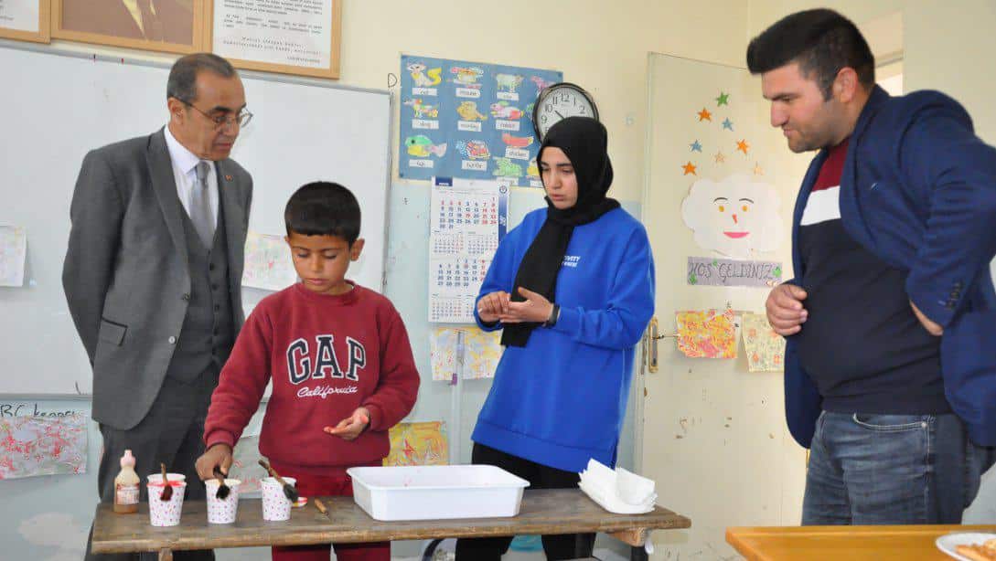 Yukarı Karakuyu İlkokulumuzda Öğrencilerimizle Ebru Şenliği Düzenlendi