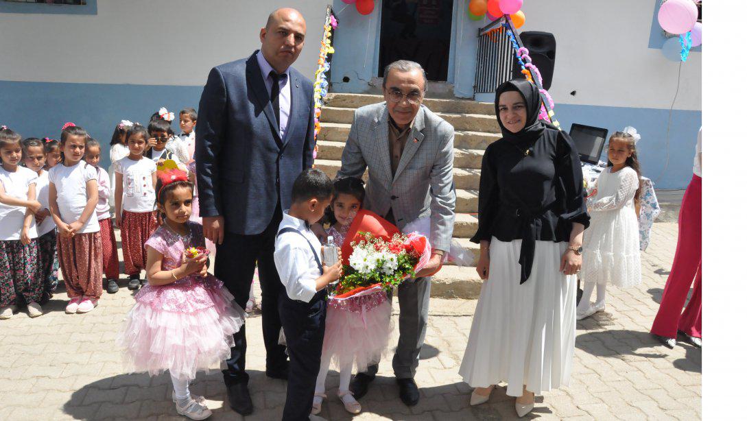 İlçe Milli Eğitim Müdürümüz Ali Şeyh ÖZDEMİR, Gedikli İlkokulu Okulöncesi Sergi Açılış Törenine Katıldı