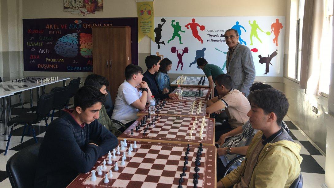 İlçemizde Liseler Arası Satranç Turnuvası Düzenlendi