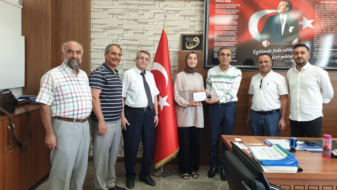 İlçe Milli Eğitim Müdürümüz Sayın Ali Şeyh ÖZDEMİR, Mehmet Tevfik Göksu AİHL Tercih Bürosunu Ziyaret etti.