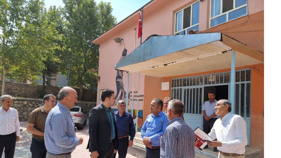 Kaymakamımız Sayın Tarık Buğra SEYHAN Köy Okullarımızı Ziyaret Etti.