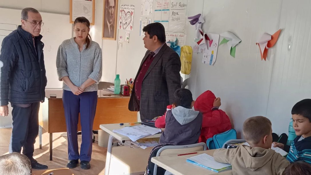 Milli Eğitim Müdürümüz Ali Şeyh ÖZDEMİR, Hamzalar İlkokulu'nu Ziyaret Etti.