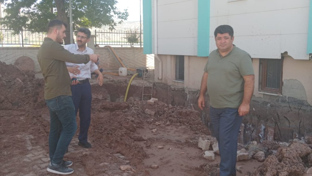 Mehmet Tevfik Göksu Anadolu İmam Hatip Lisesi Tadilat Çalışmaları Devam Ediyor