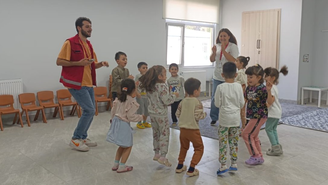 Save The Children Derneği Tarafından 1 Nisan Anaokulumuzda Çeşitli Etkinlikler Yapıldı